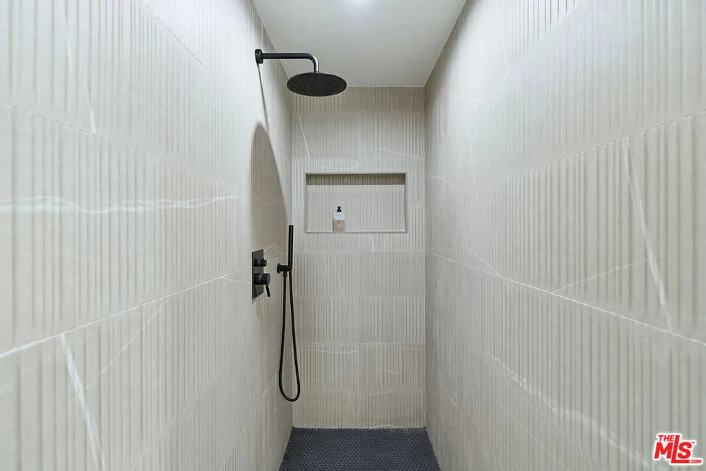 12861 Titian Avenue, Granada Hills, California 91344 home-pic-17